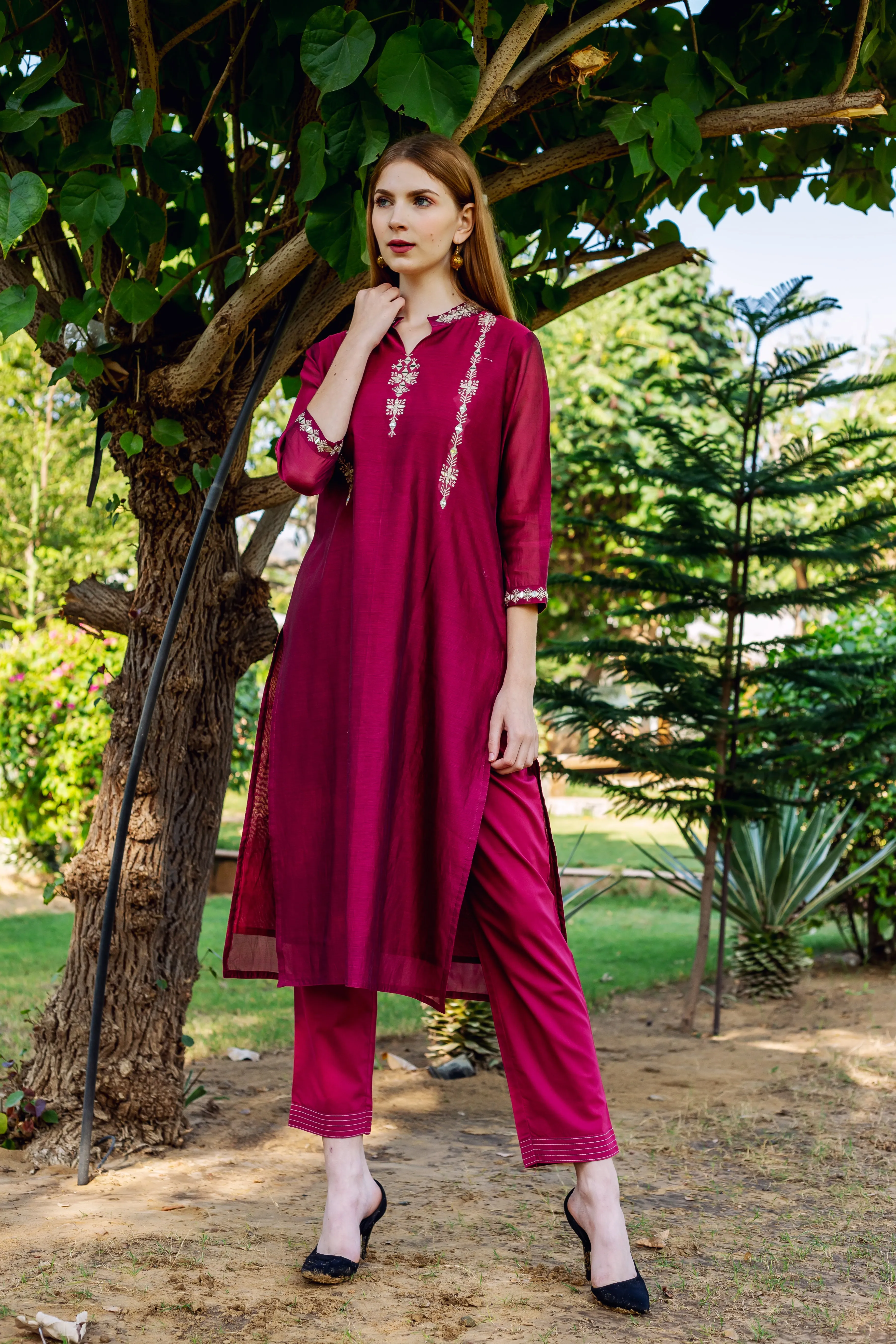 Aavya Maroon Embroidered Chanderi Straight Kurta