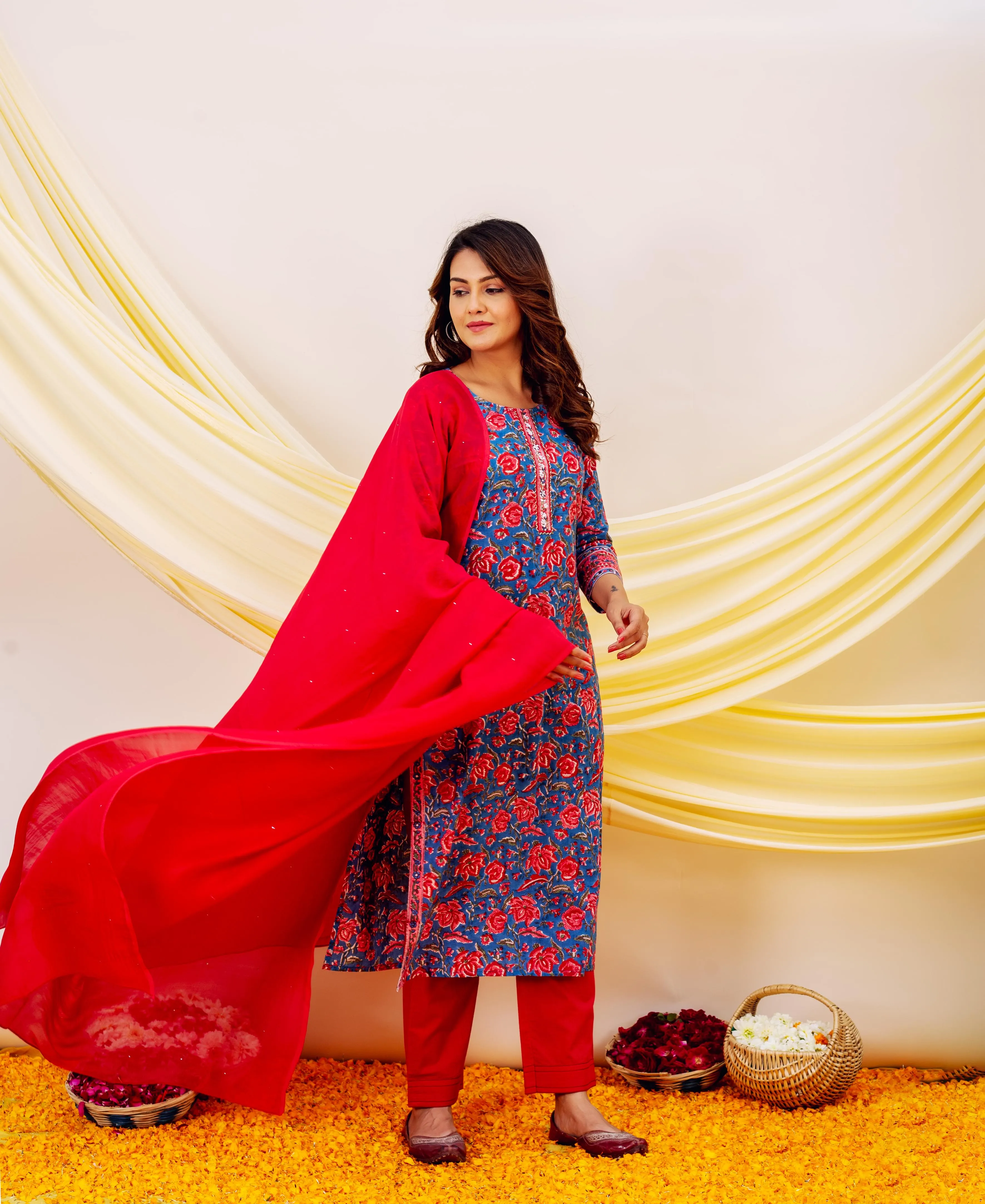 Ahana Straight Embroidered Kurta