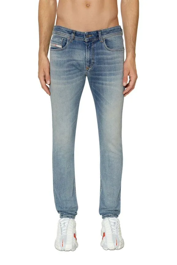 DIESEL SLEENKER JEAN - 09D9501