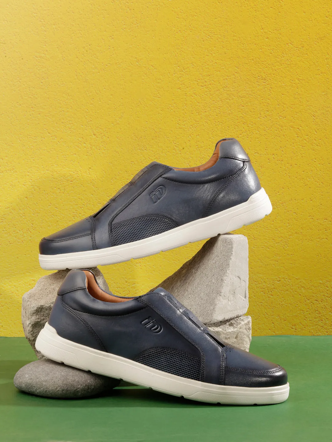 Men Blue Leather Sneaker (ID3088)