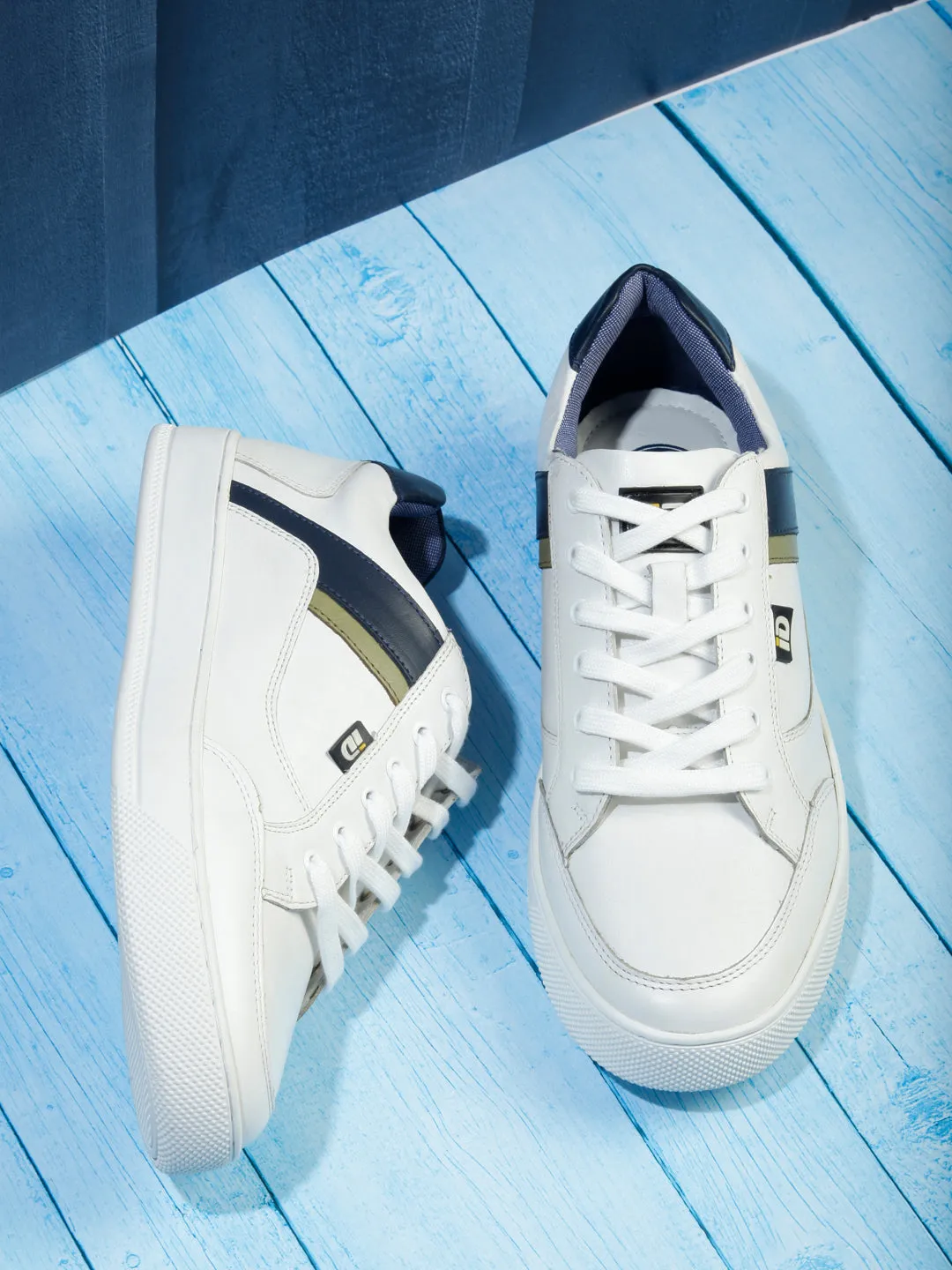 Men's White Lace Up Sneaker (ID3052)