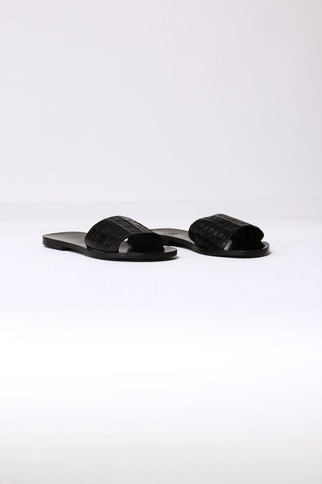 NOVARA SLIDE FLAT SANDAL