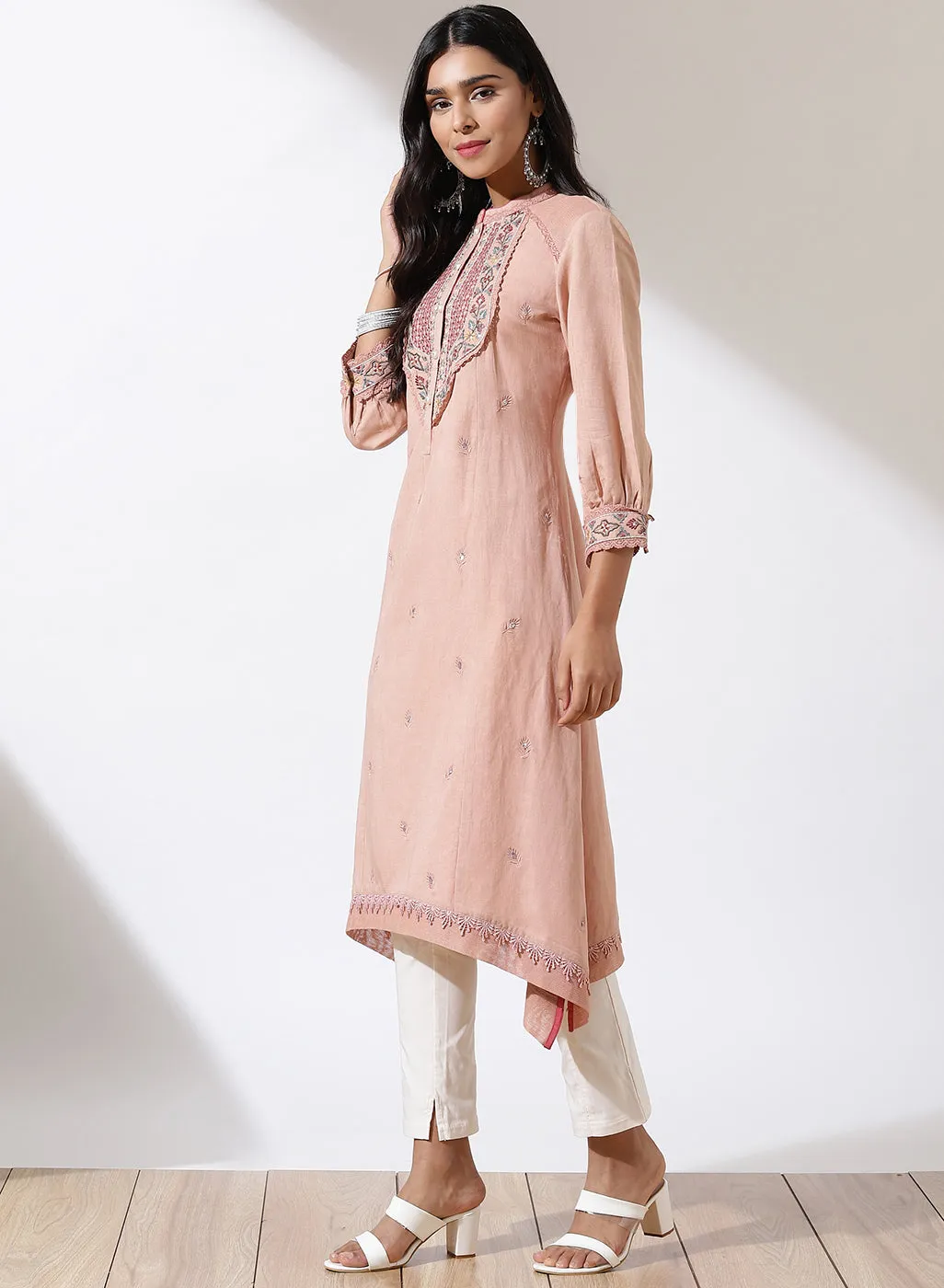 Peach Alora Collection Kurta With Delicate Embroidery