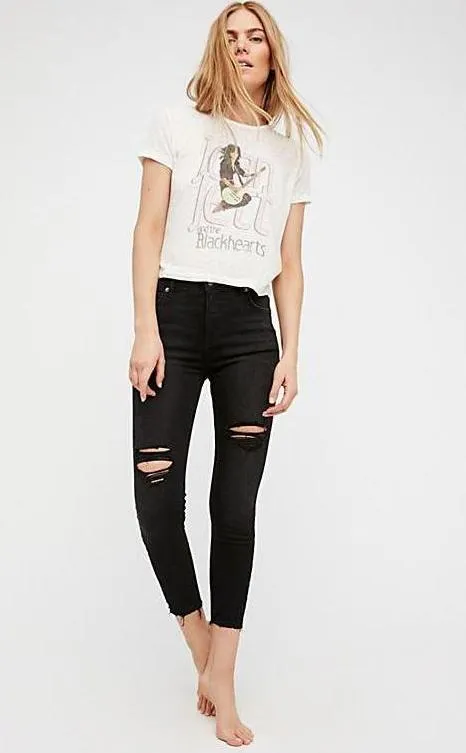 SHARK BITE SKINNY JEANS - BLACK