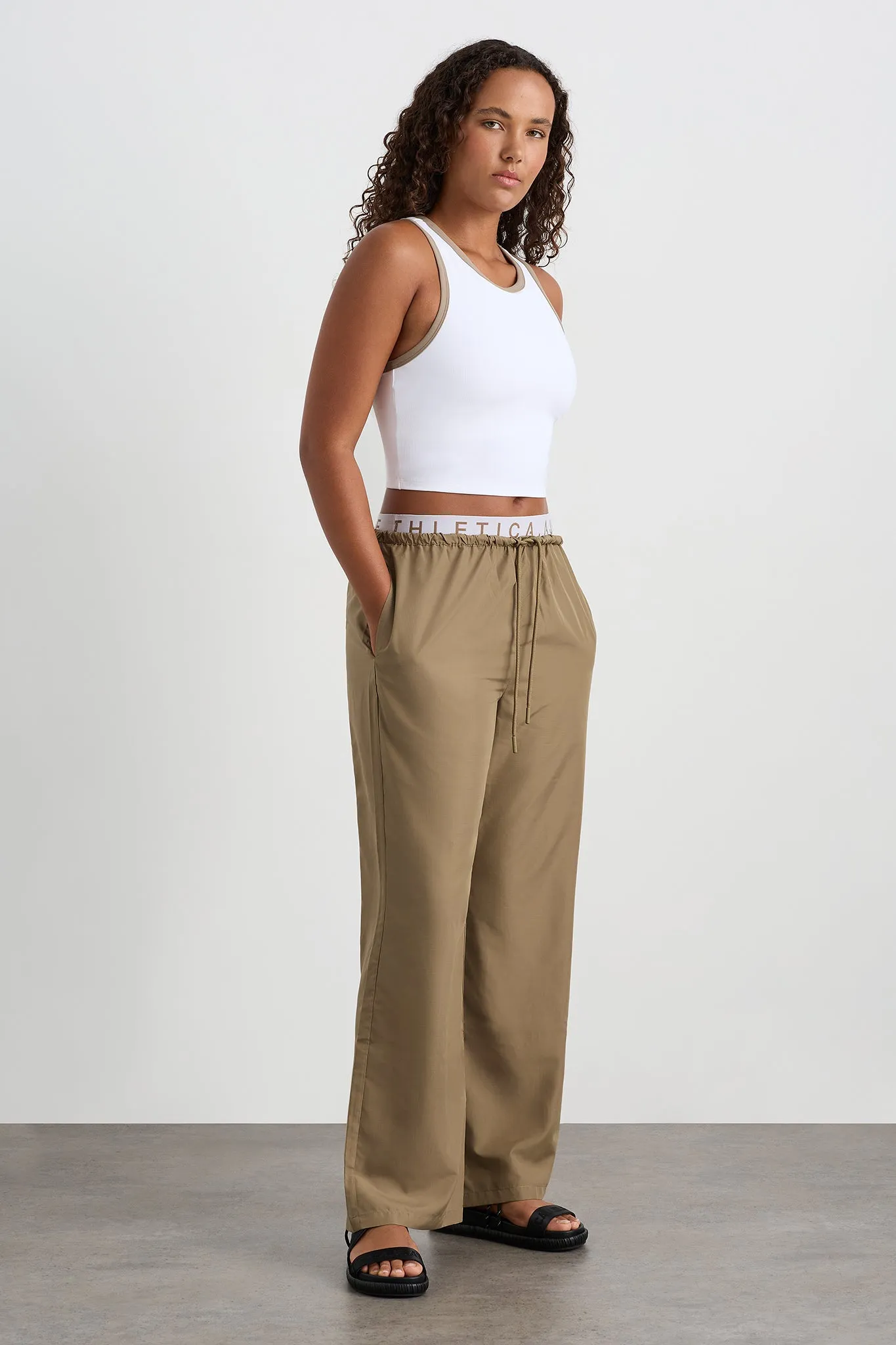 Split Back Relaxed Pant 516